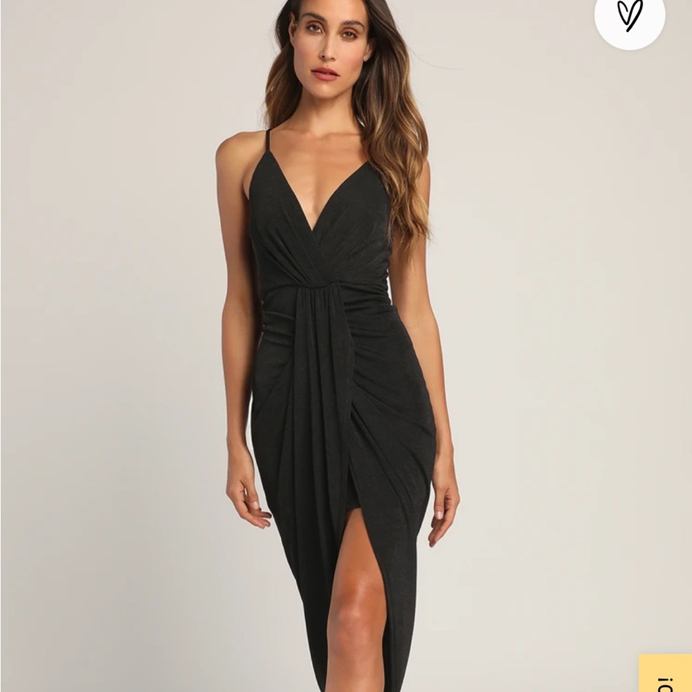 Lulu’s “dreamy date” surplice midi dress